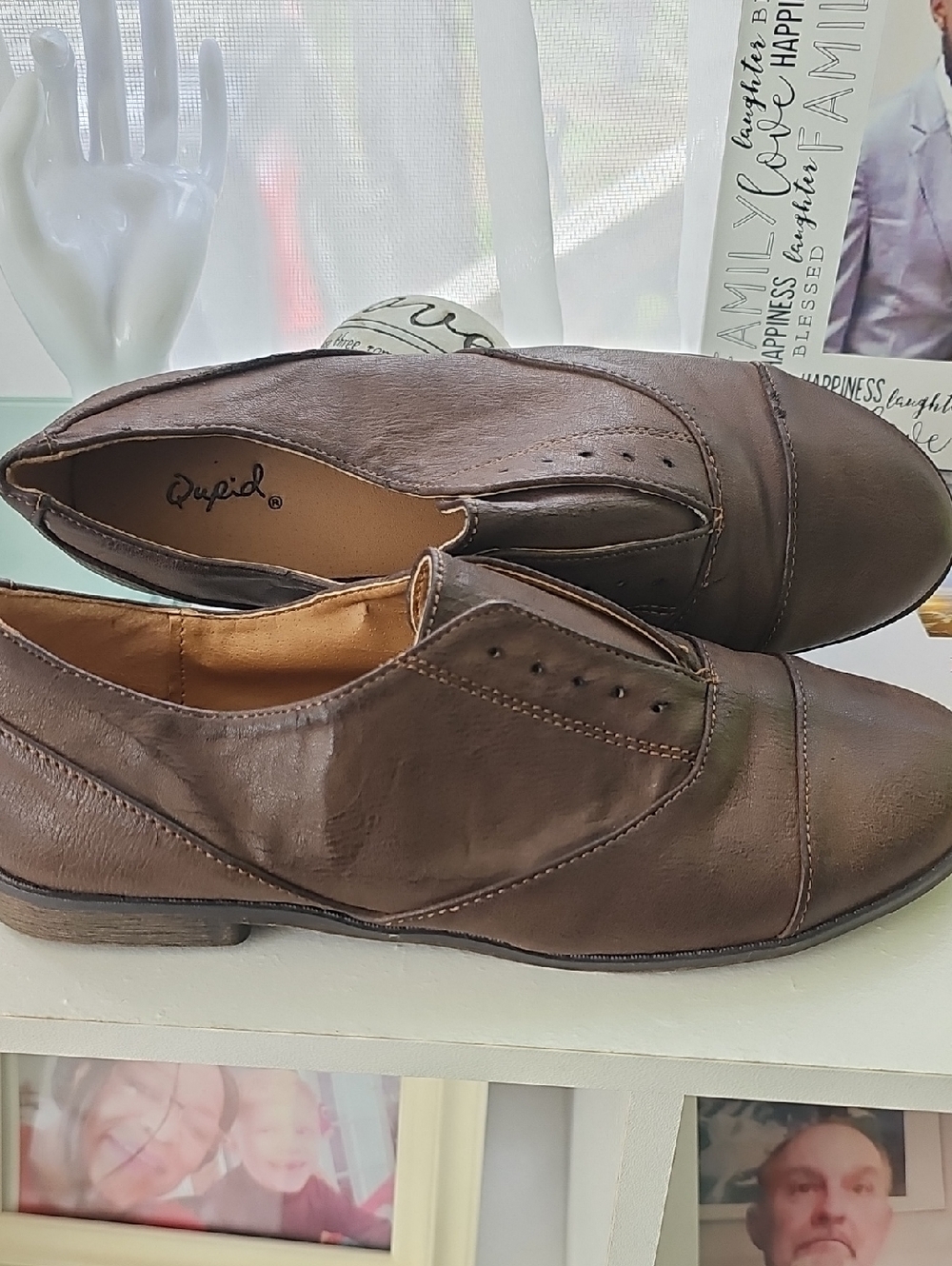 Qupid Women's Brown Slip-On Cap-Toe Oxfords